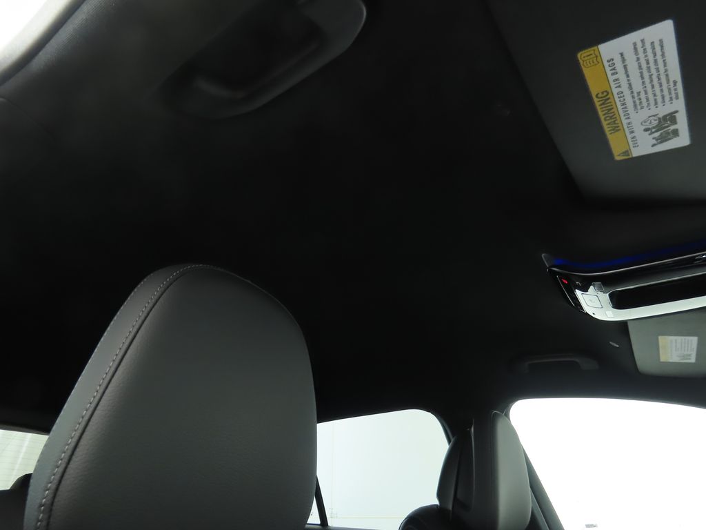 Thumbnail: 2025 Mercedes-Benz GLC - 18