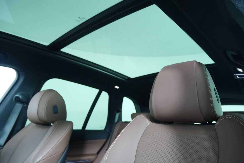 2022 BMW X5 sDrive40i 12