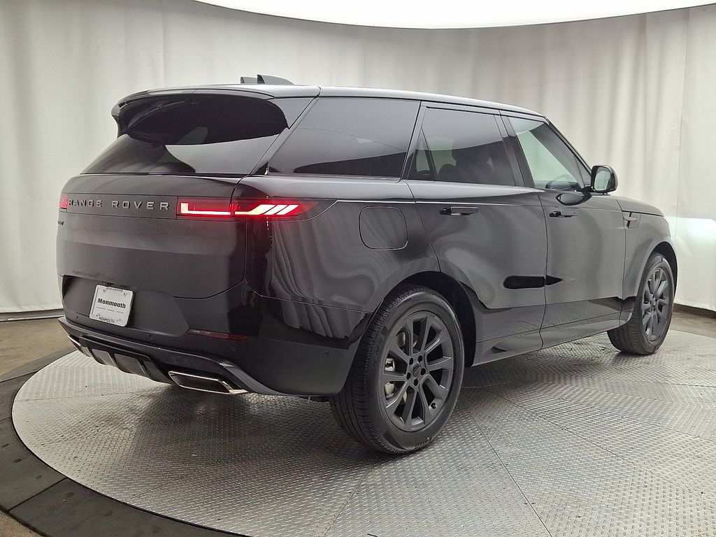 Thumbnail: 2026 Land Rover Range Rover Sport - 3