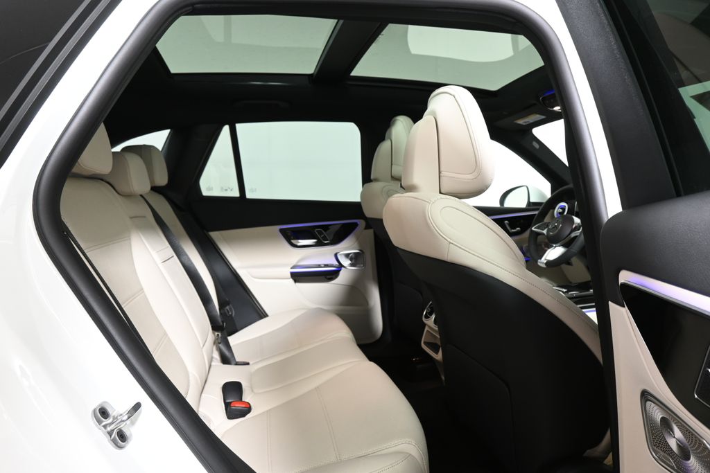 2025 Mercedes-Benz GLC 300 18