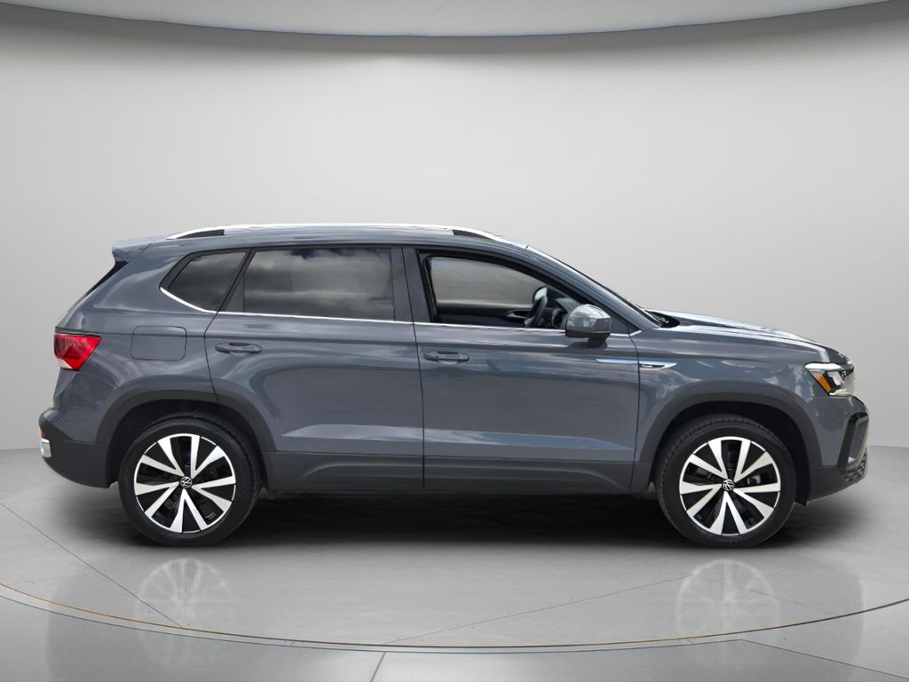2024 Volkswagen Taos - $21,685