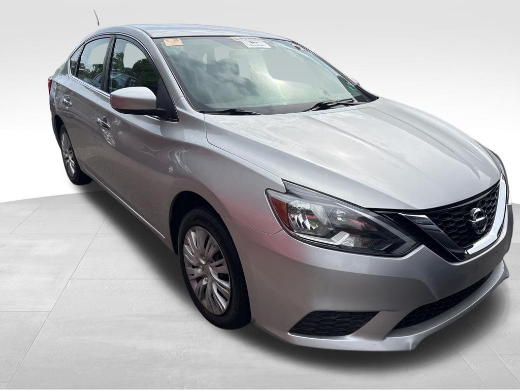 Used 2019 Silver Nissan S image 3