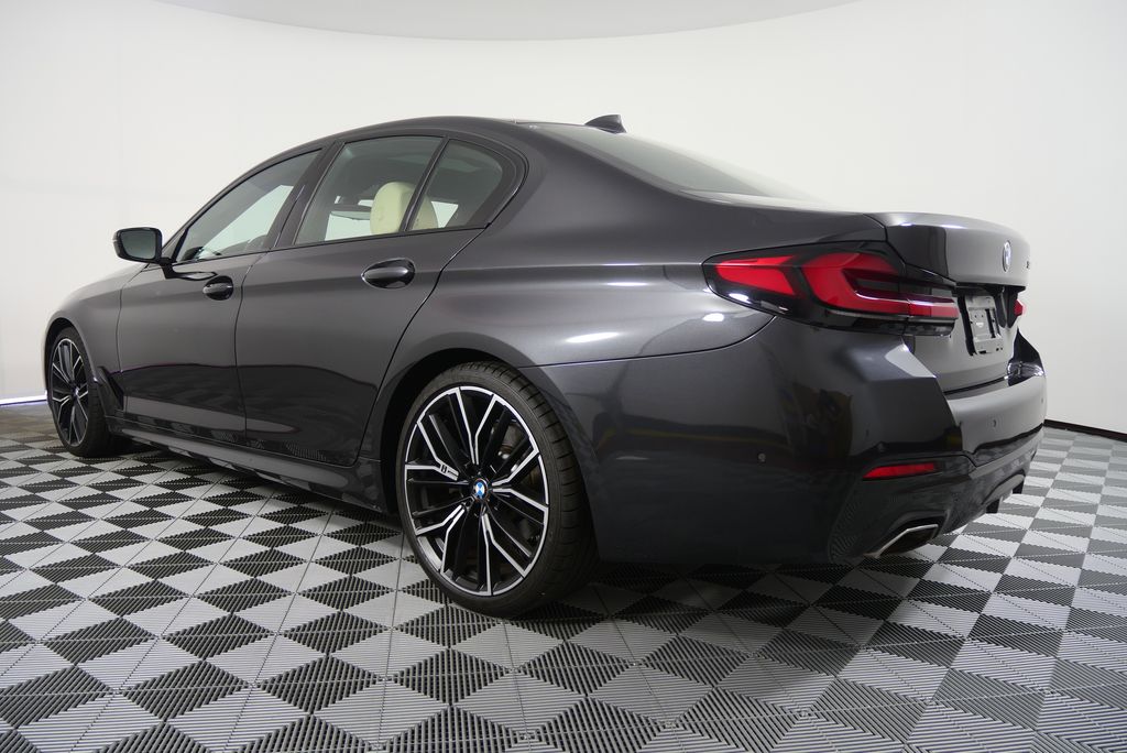 2022 BMW 5 Series 530i 5