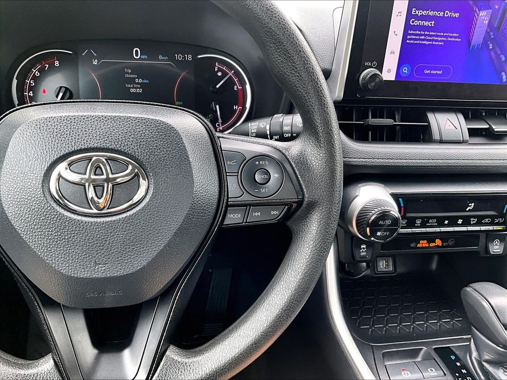 2024 Toyota RAV4 — photo 23