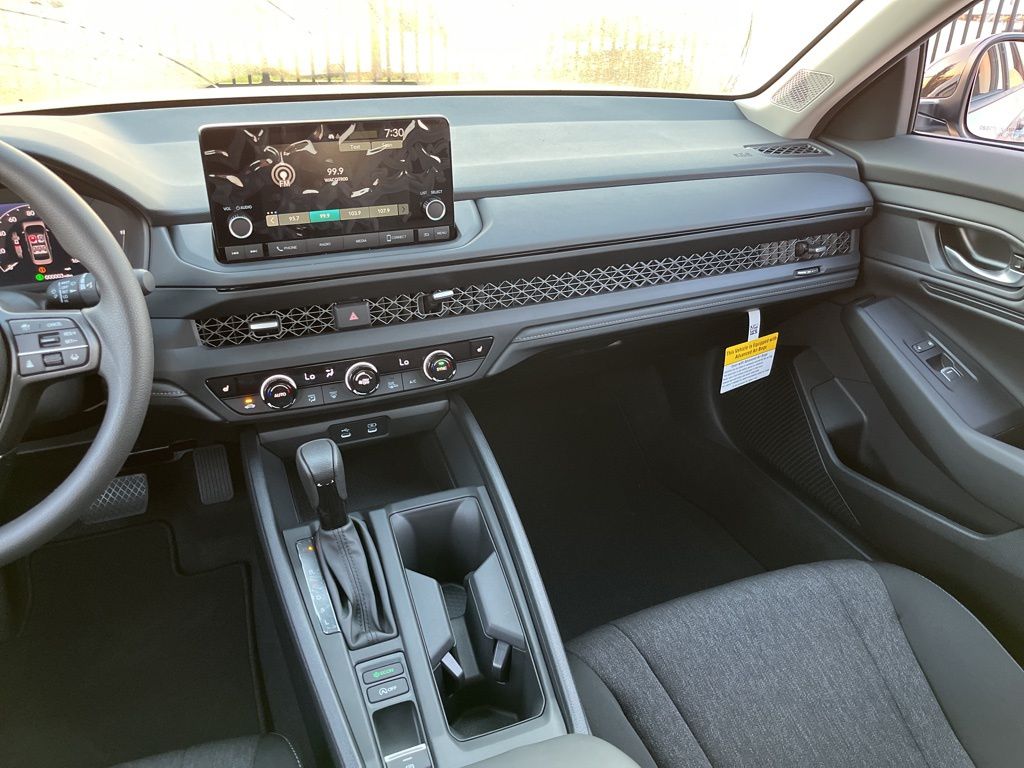 Thumbnail: 2025 Honda Accord - 9