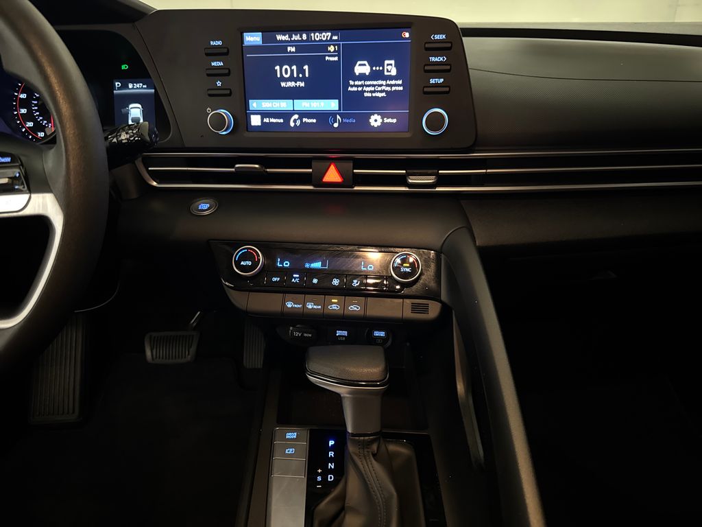 Certified Used 2022 Black Hyundai SEL image 24