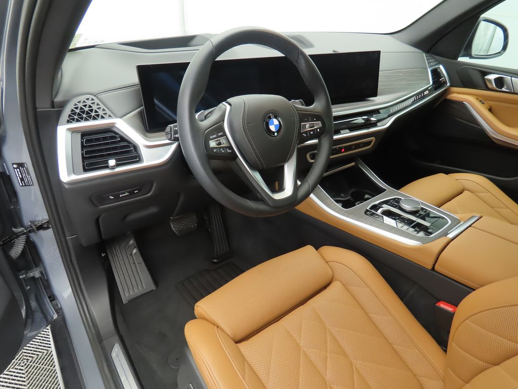 Thumbnail: 2024 BMW X5 - 9