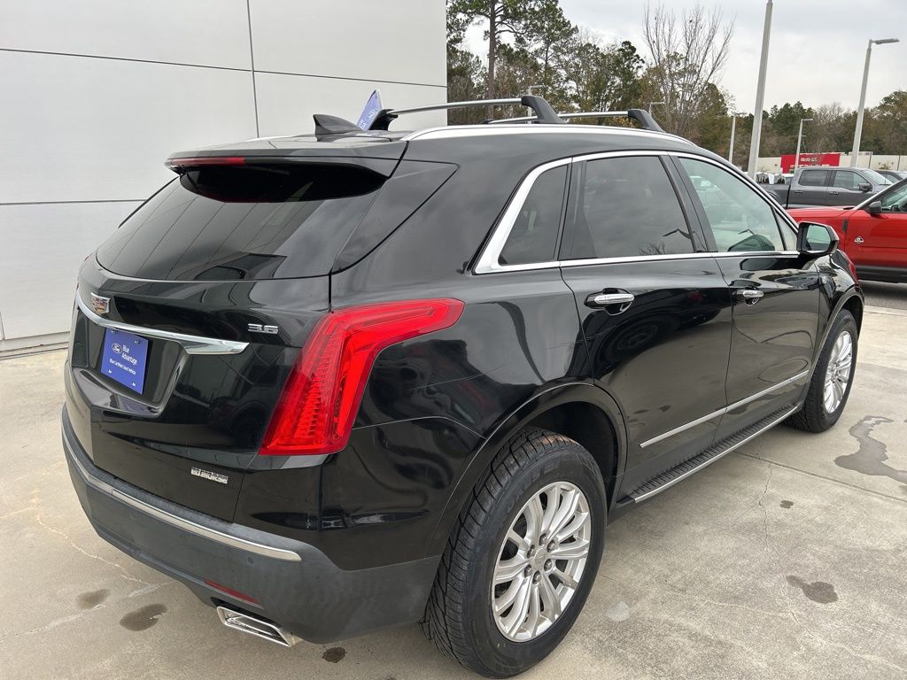 2017 Cadillac XT5 Standard