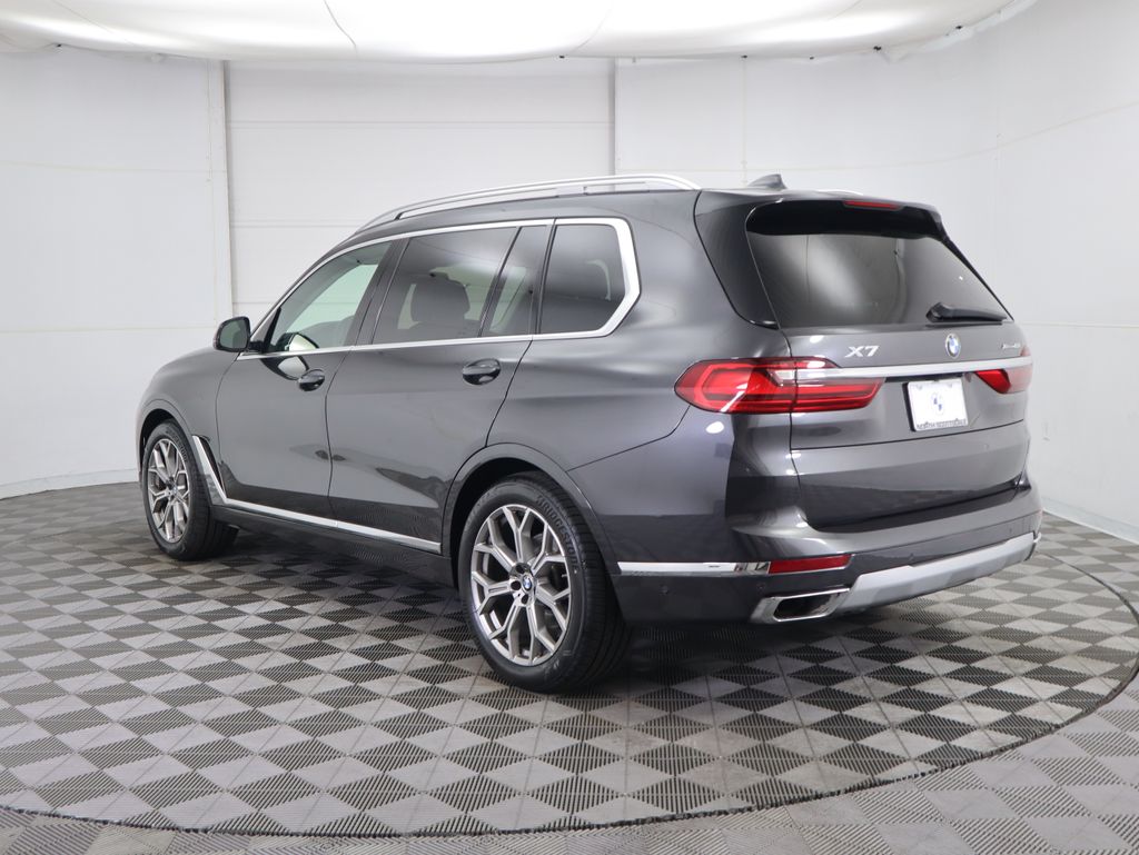 Thumbnail: 2021 BMW X7 - 7