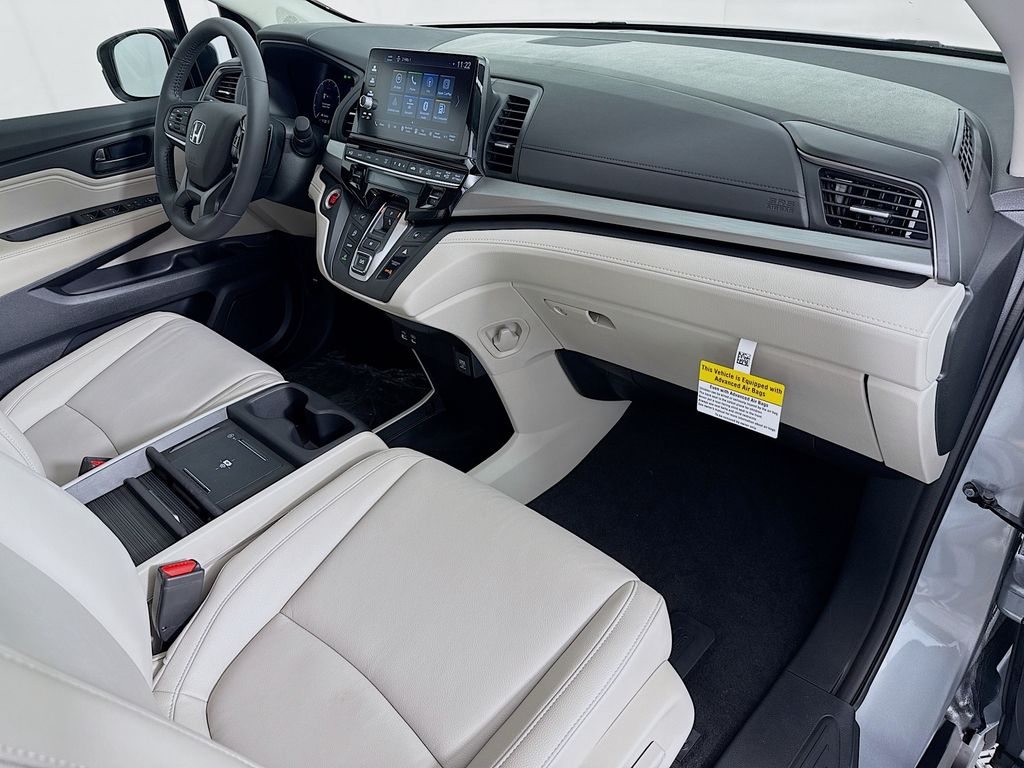 Thumbnail: 2026 Honda Odyssey - 15