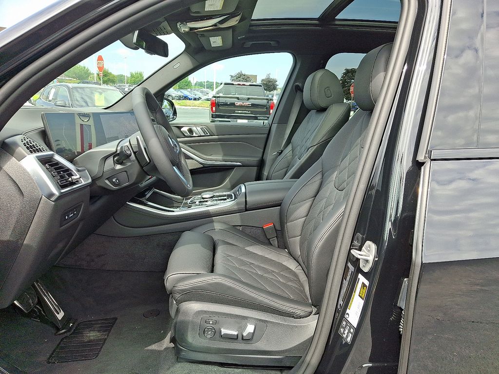 Thumbnail: 2026 BMW X5 - 6