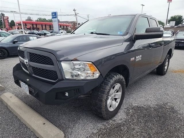 2018 RAM 1500 Express Quad Cab 4WD