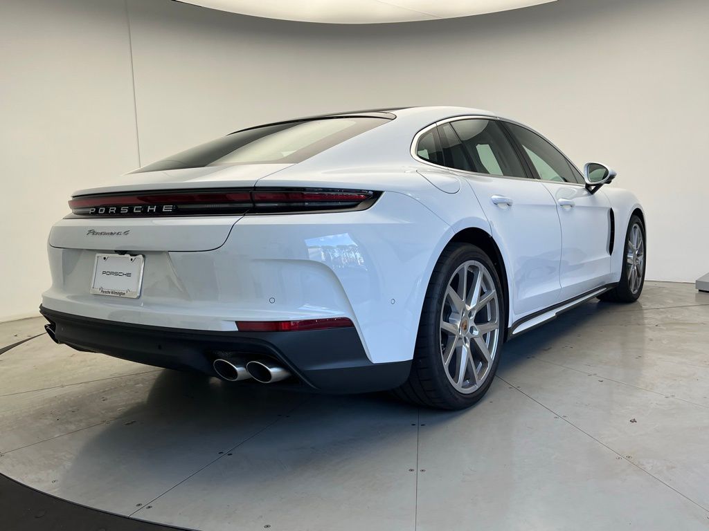 Thumbnail: 2026 Porsche Panamera - 22