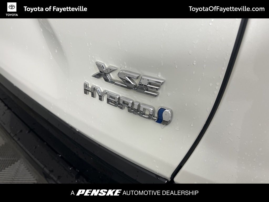 Thumbnail: 2022 Toyota RAV4 - 22