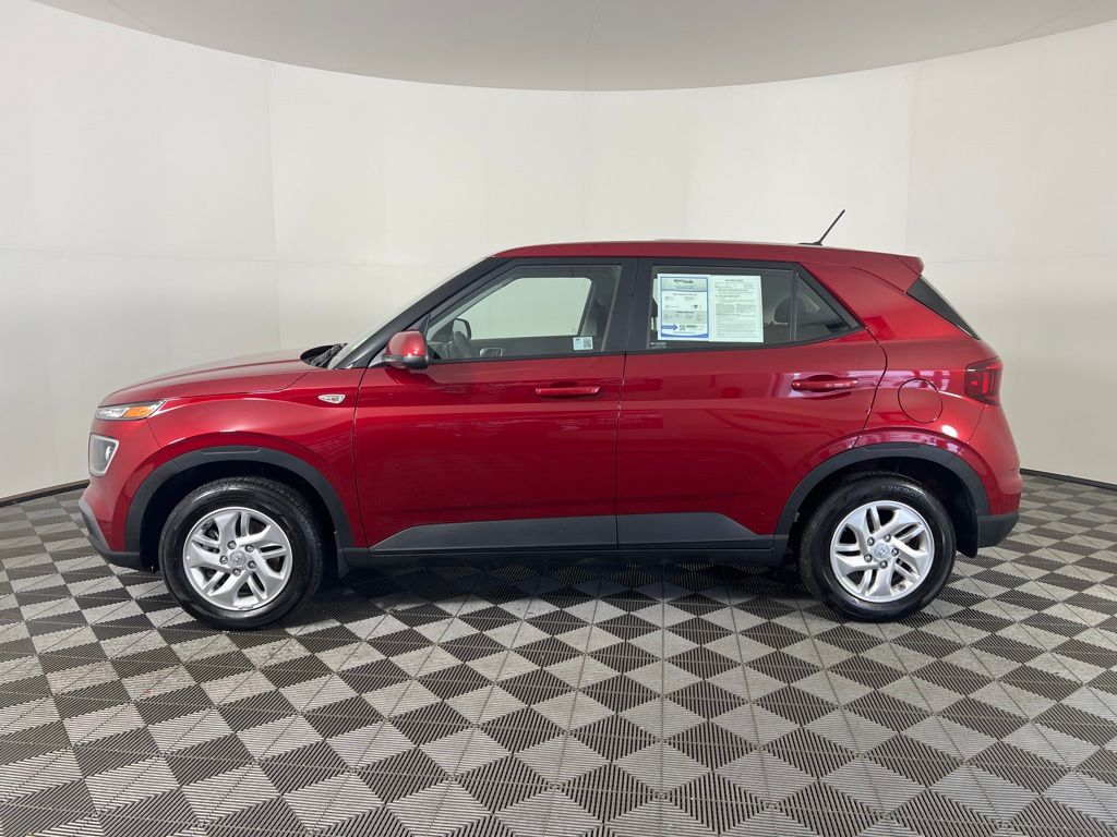 Certified Used 2025 Red Hyundai SE image 13