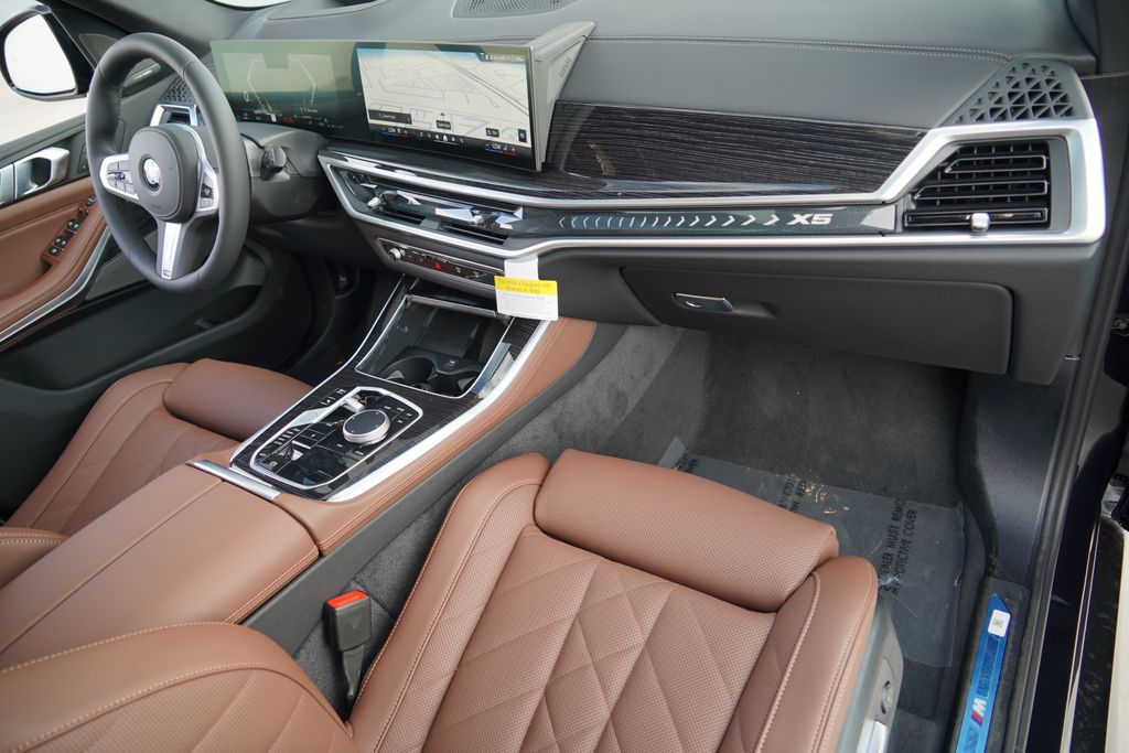 Thumbnail: 2026 BMW X5 - 16
