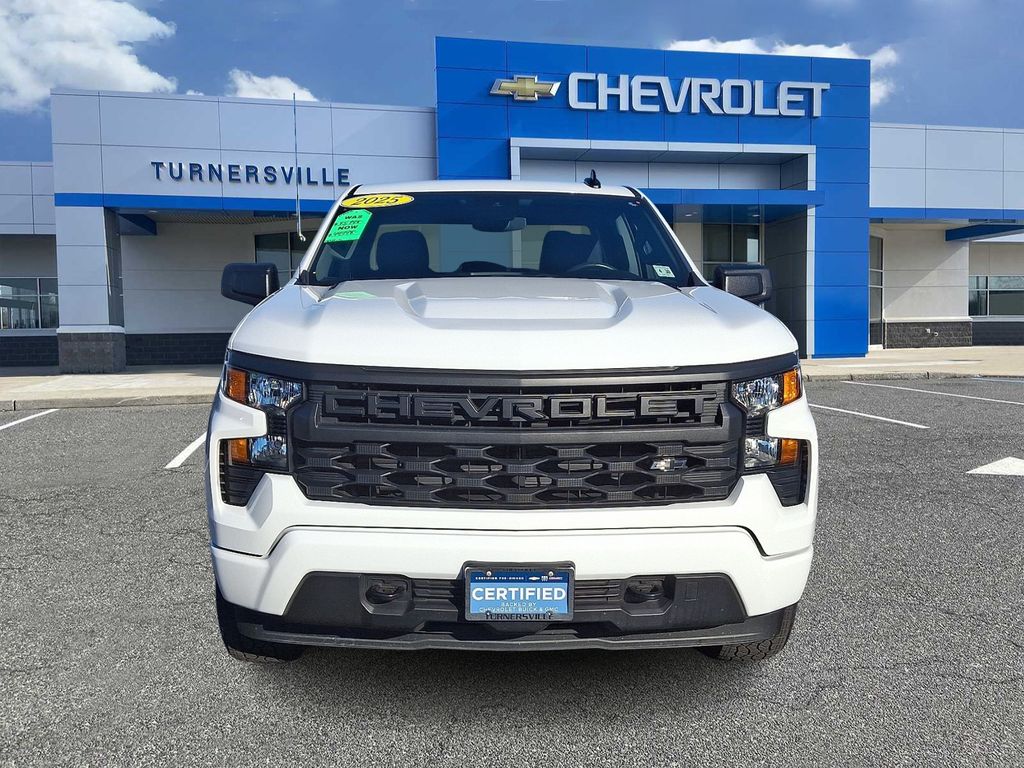 Thumbnail: 2025 Chevrolet Silverado 1500 - 2