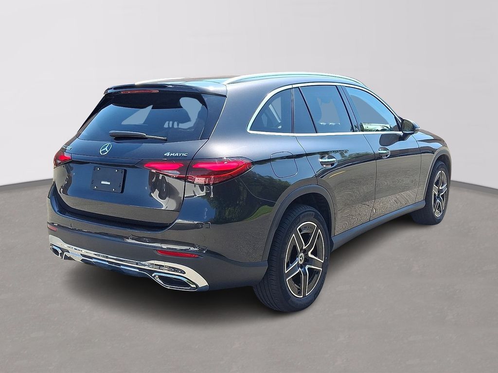 Thumbnail: 2026 Mercedes-Benz GLC - 4