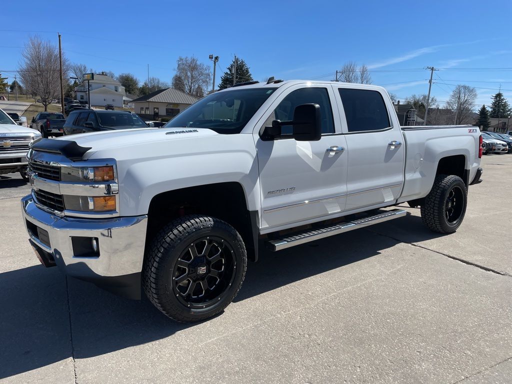 2015 Chevrolet Silverado 2500HD LTZ Crew Cab 4WD