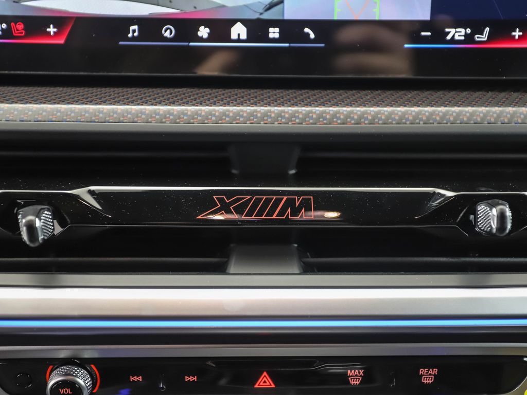 Thumbnail: 2026 BMW XM - 22