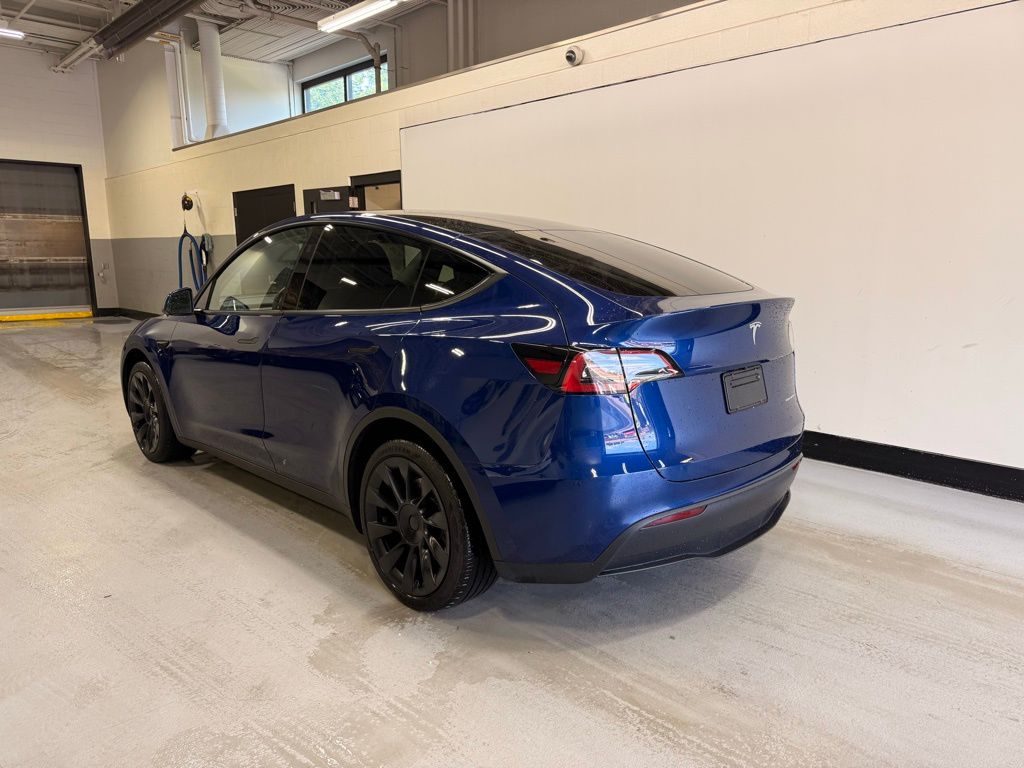 Thumbnail: 2023 Tesla Model Y - 3