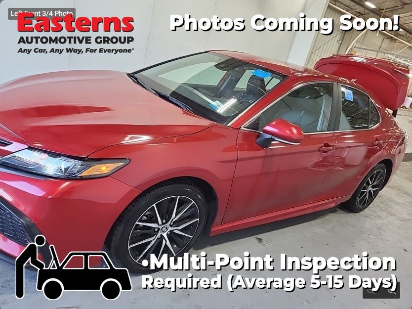 2023 Toyota Camry SE's photo