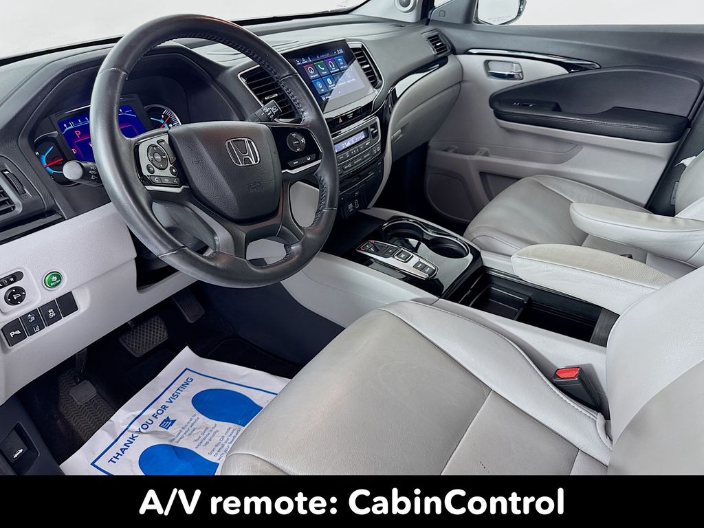 Used Car 2020 Honda Pilot  Touring For Sale Under $30,000 In Austin, Texas