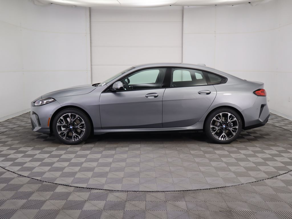 Thumbnail: 2026 BMW 2 Series - 8