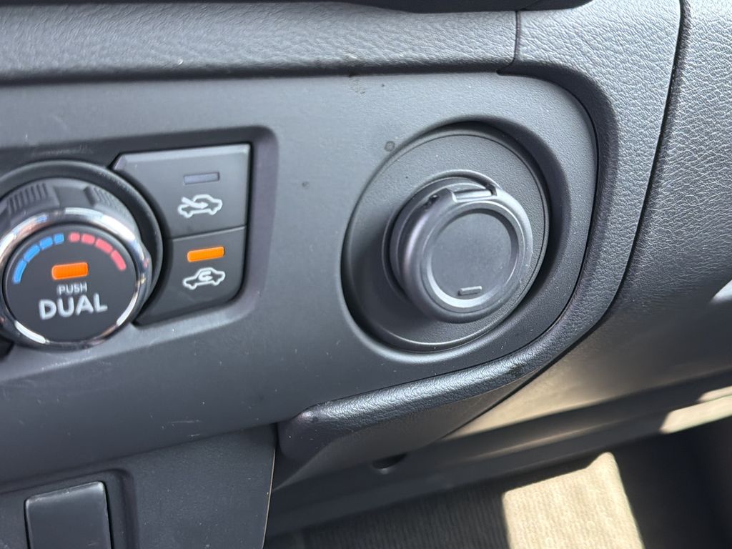 Used 2025 Nissan Frontier Truck