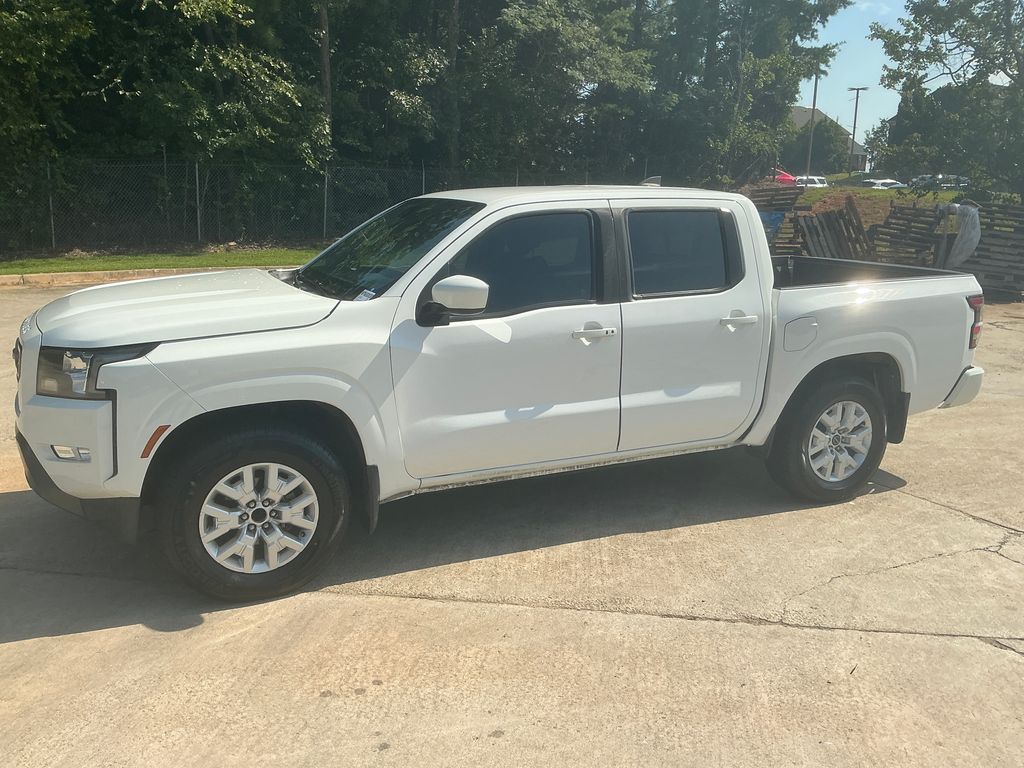 2023 Nissan Frontier SV