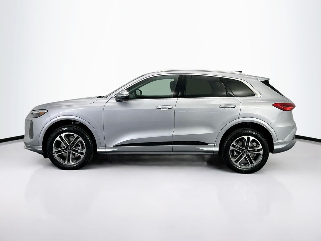 Thumbnail: 2025 Audi Q5 - 8