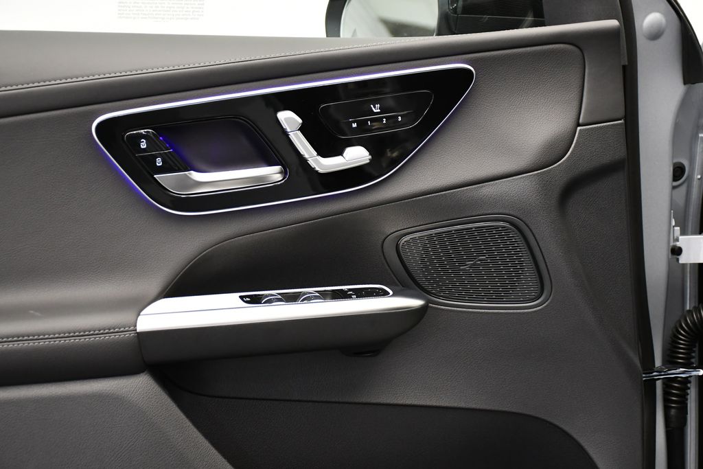 Thumbnail: 2026 Mercedes-Benz GLC - 32