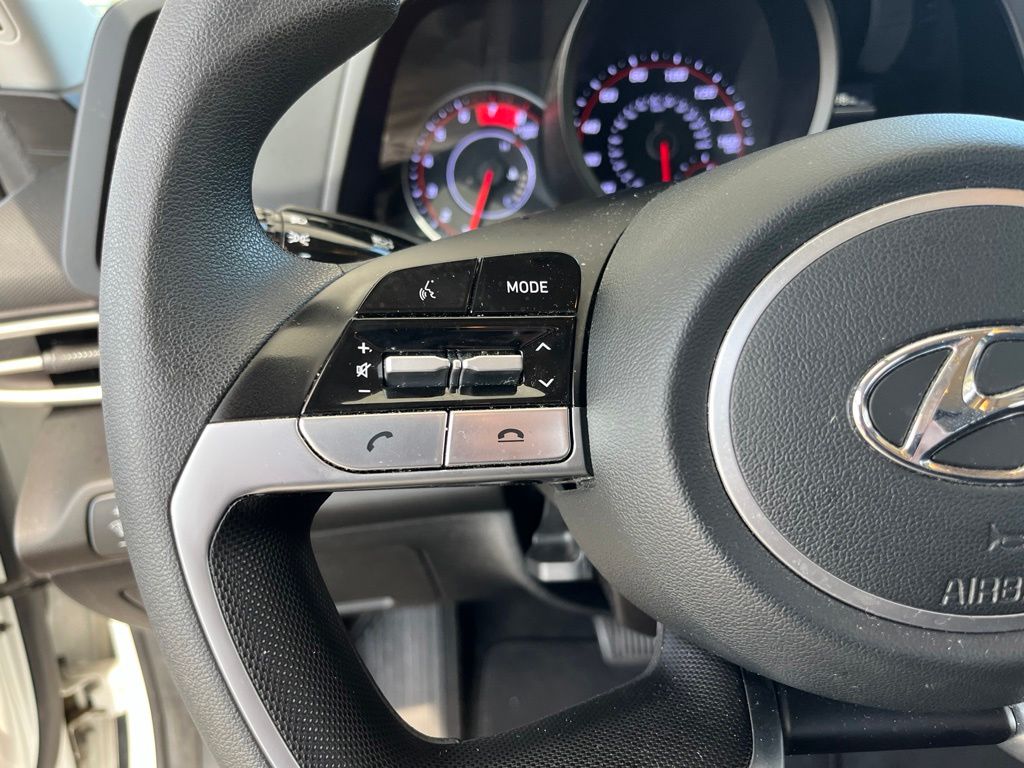 Thumbnail: 2023 Hyundai Elantra - 16
