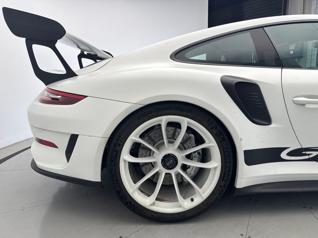 Thumbnail: 2019 Porsche 911 - 27