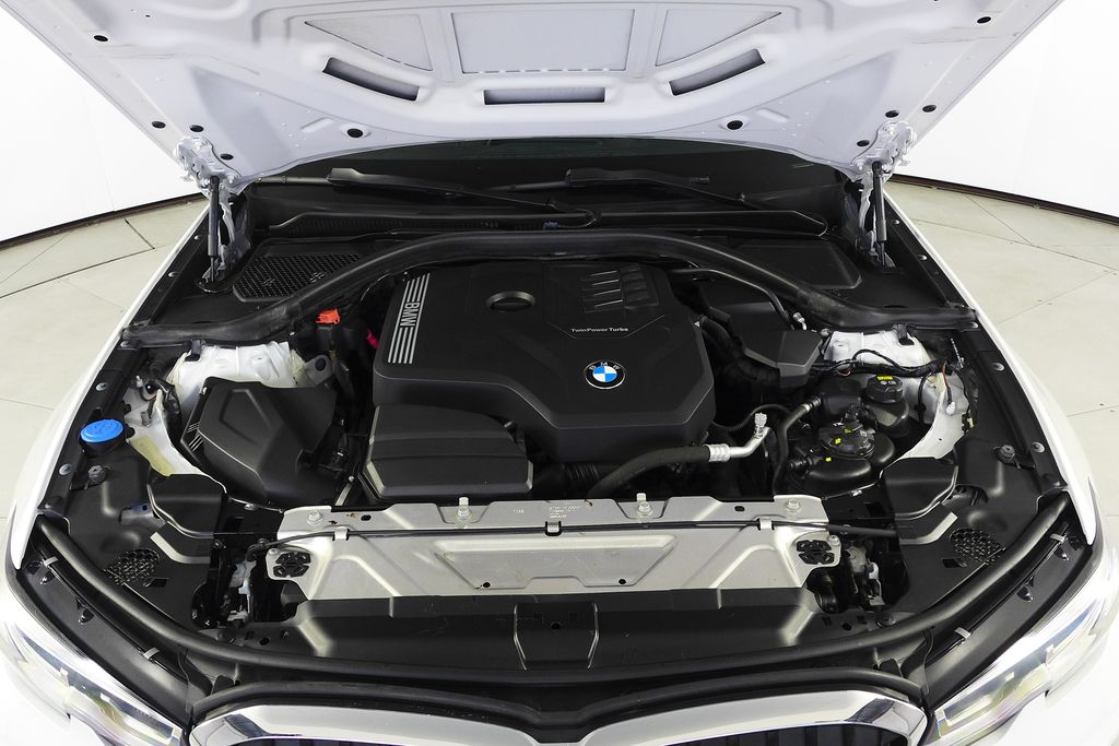 Thumbnail: 2019 BMW 3 Series - 6