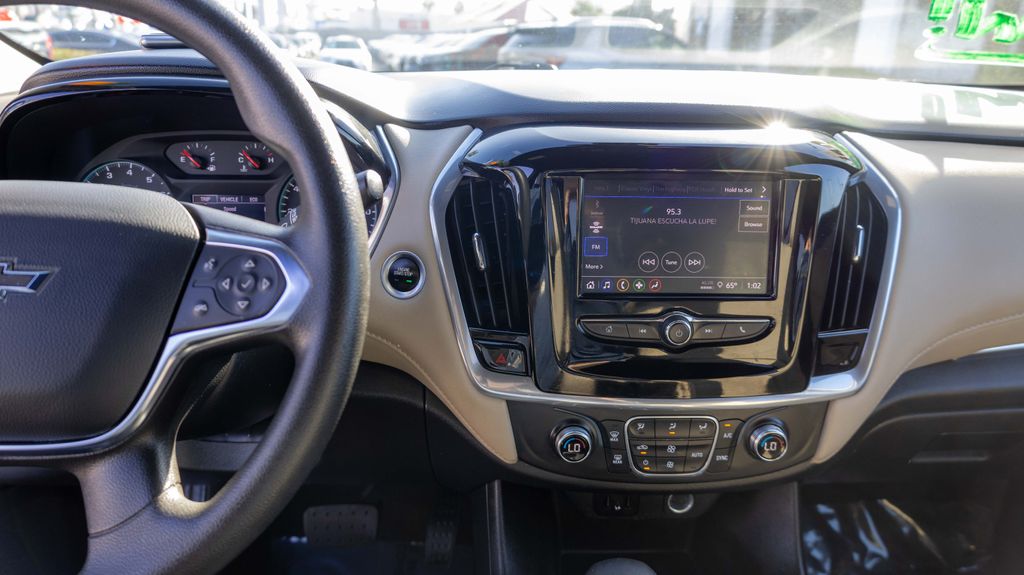 Used 2022 Chevrolet Traverse LS 4D Sport Utility