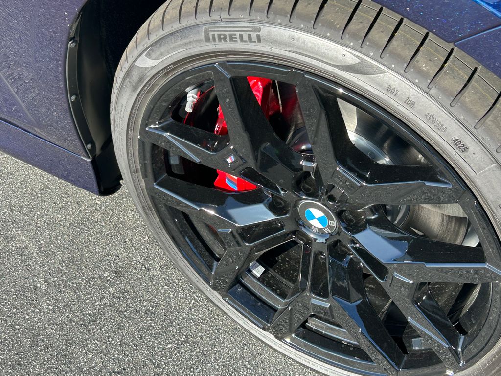 Thumbnail: 2026 BMW 3 Series - 3