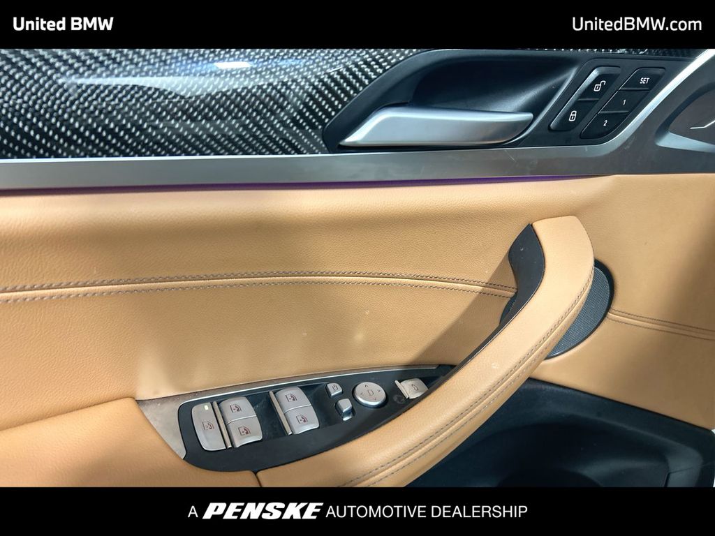 Thumbnail: 2023 BMW X4 - 11