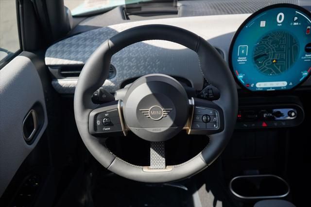 Thumbnail: 2026 MINI Cooper - 9