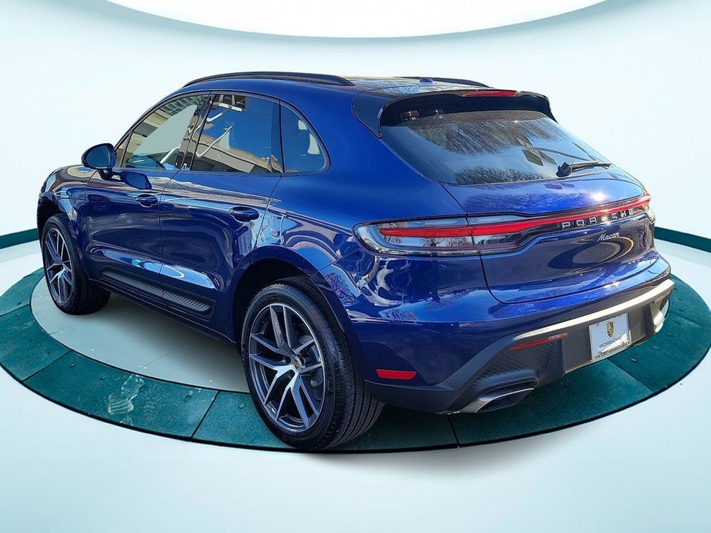 2024 Porsche Macan  6