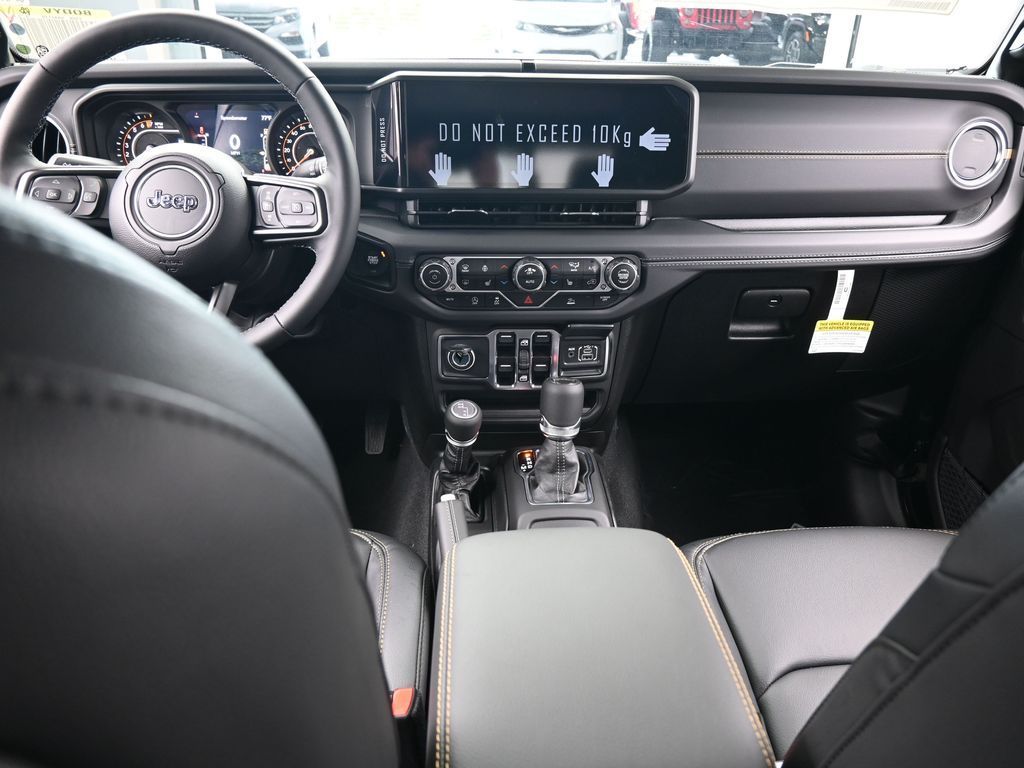 Used 2025 Black Clearcoat Jeep High Tide image 35