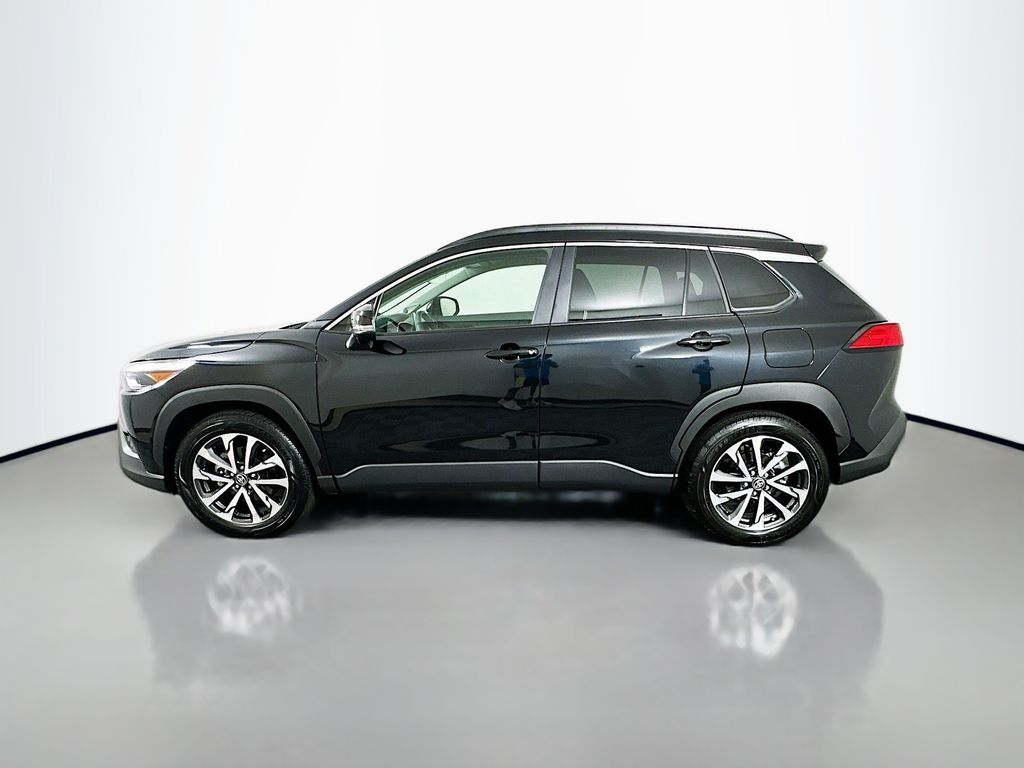 Thumbnail: 2025 Toyota Corolla Cross - 8