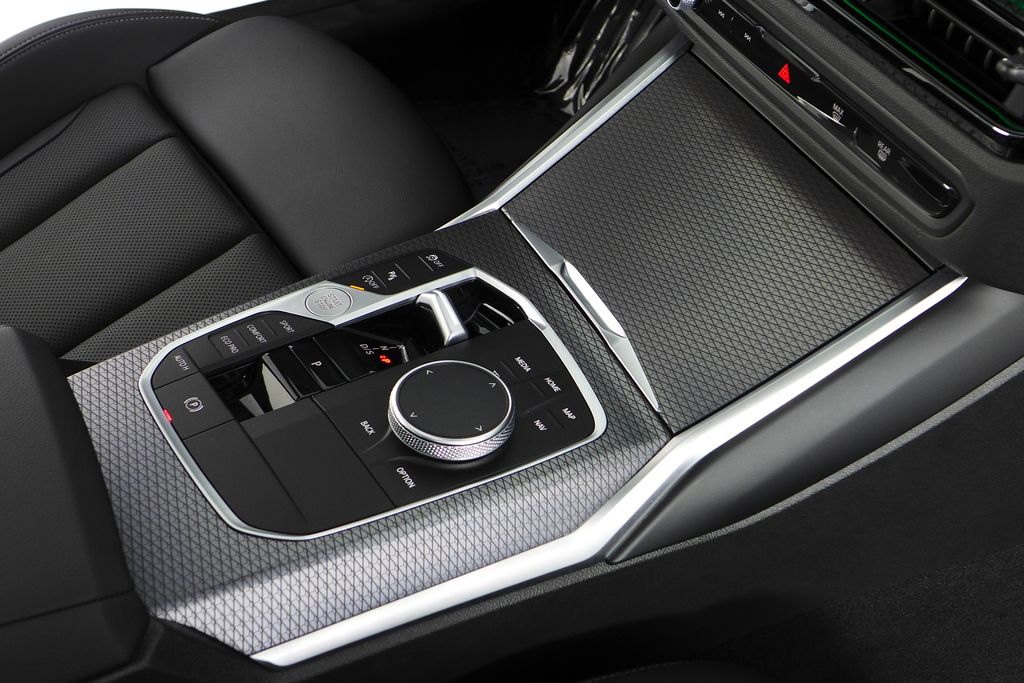 Thumbnail: 2025 BMW 3 Series - 15
