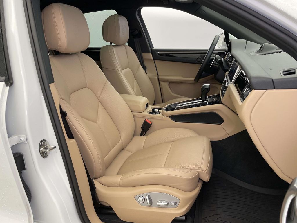 2025 Porsche Macan  White at Audi Porsche Sewickley
