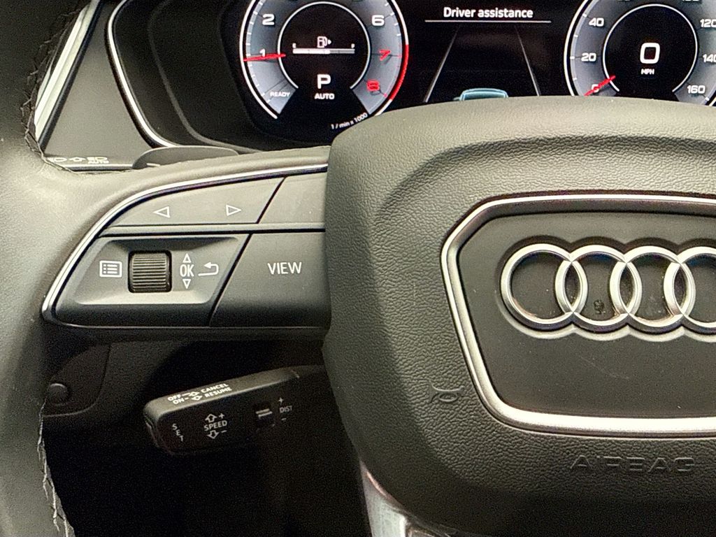 Thumbnail: 2023 Audi Q5 - 11