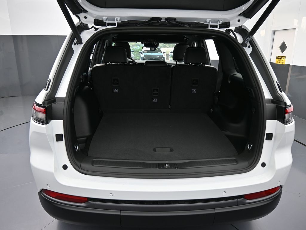 New 2026 Bright White Clearcoat Jeep Laredo image 35