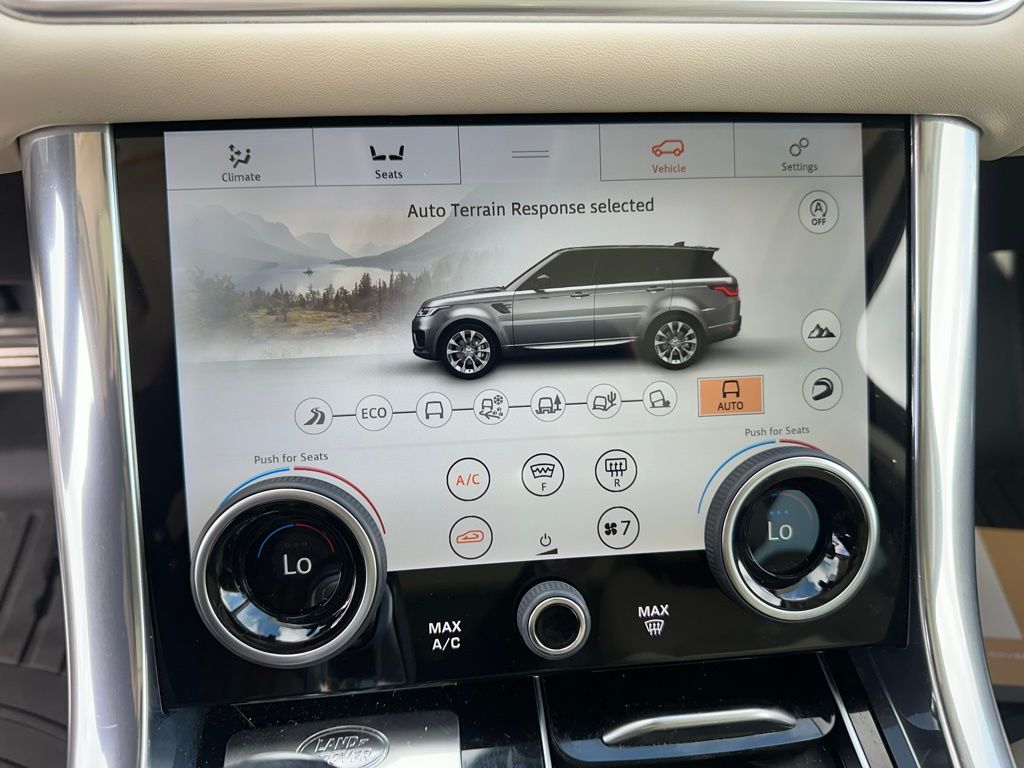 Thumbnail: 2022 Land Rover Range Rover Sport - 24