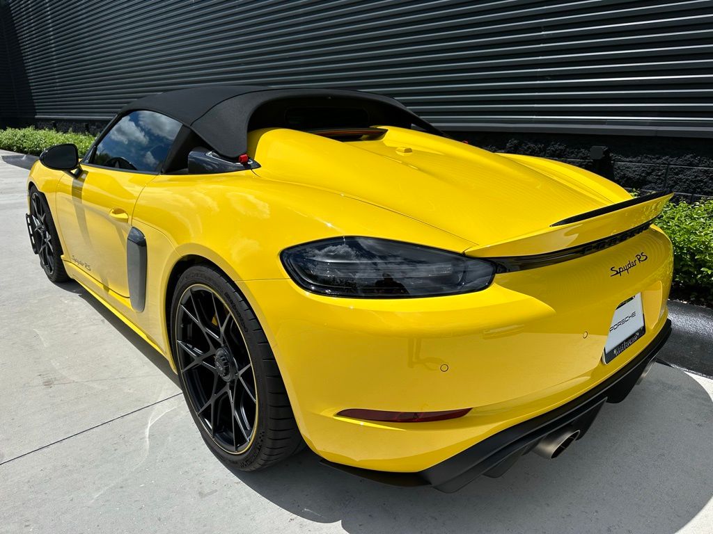 Thumbnail: 2024 Porsche  - 3