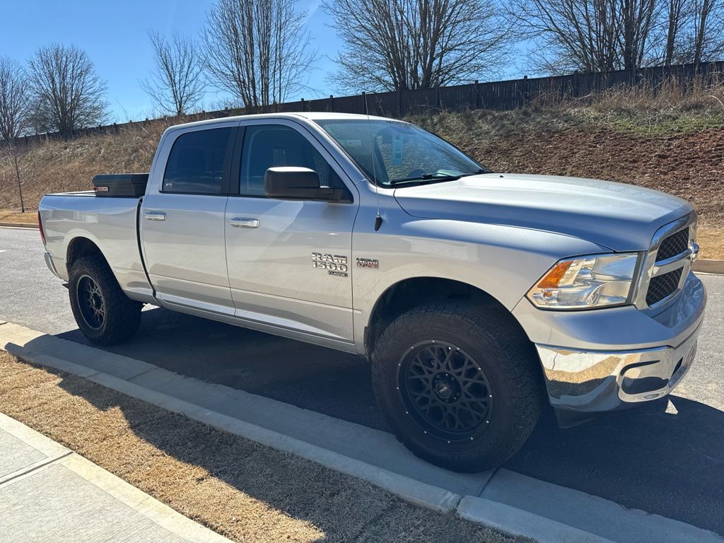 2019 RAM 1500 Classic SLT Crew Cab 4WD