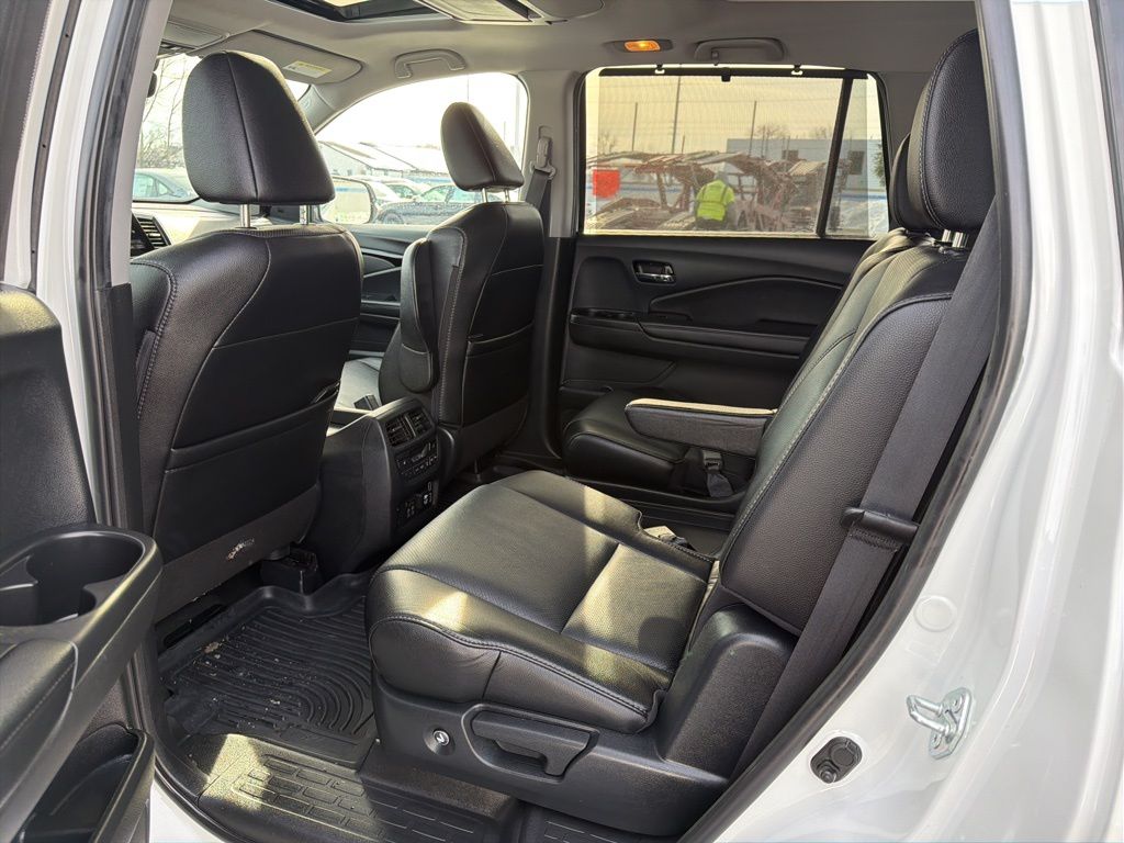 Thumbnail: 2021 Honda Pilot - 20